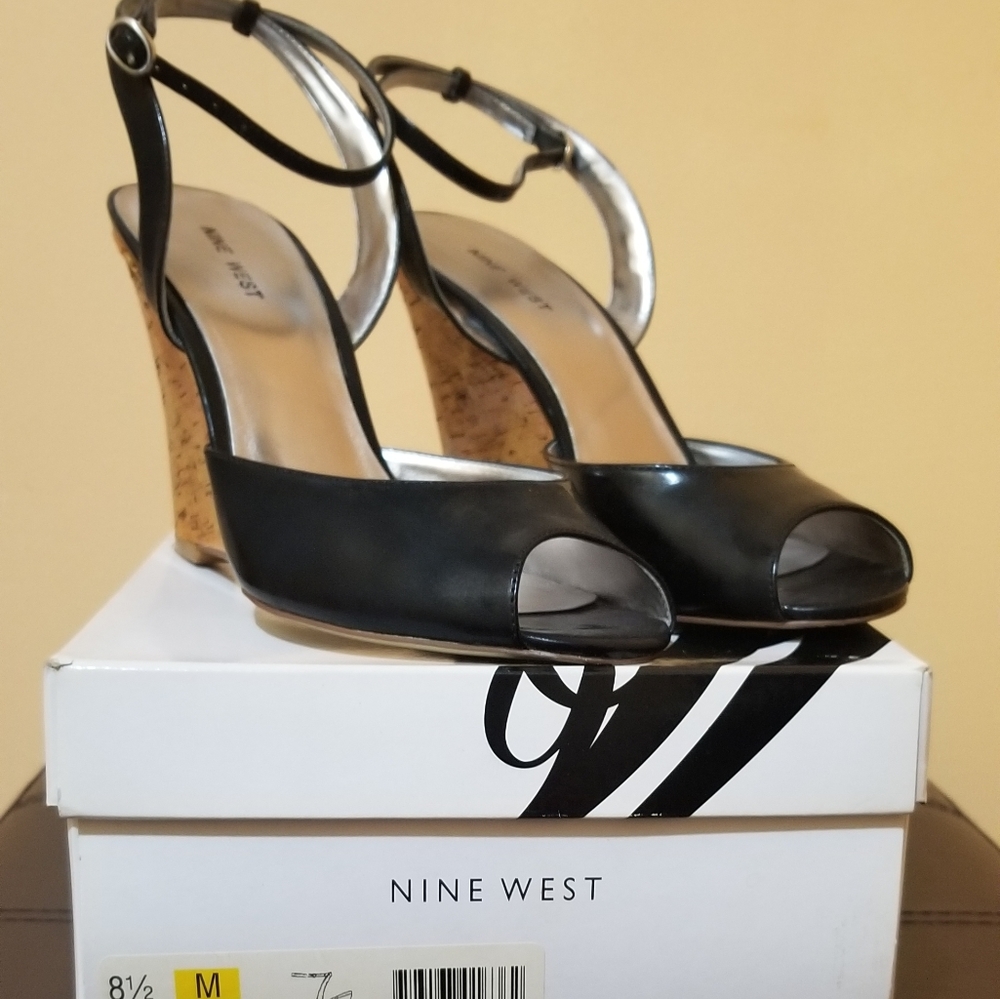 Black, peep toe wedge